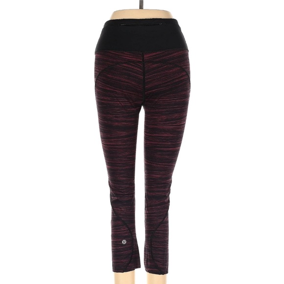 ❤️‍🔥Lululemon Run The Day Crop (23”) *Nulux
Low Tide Blush Berry Black / Black - Picture 8 of 11